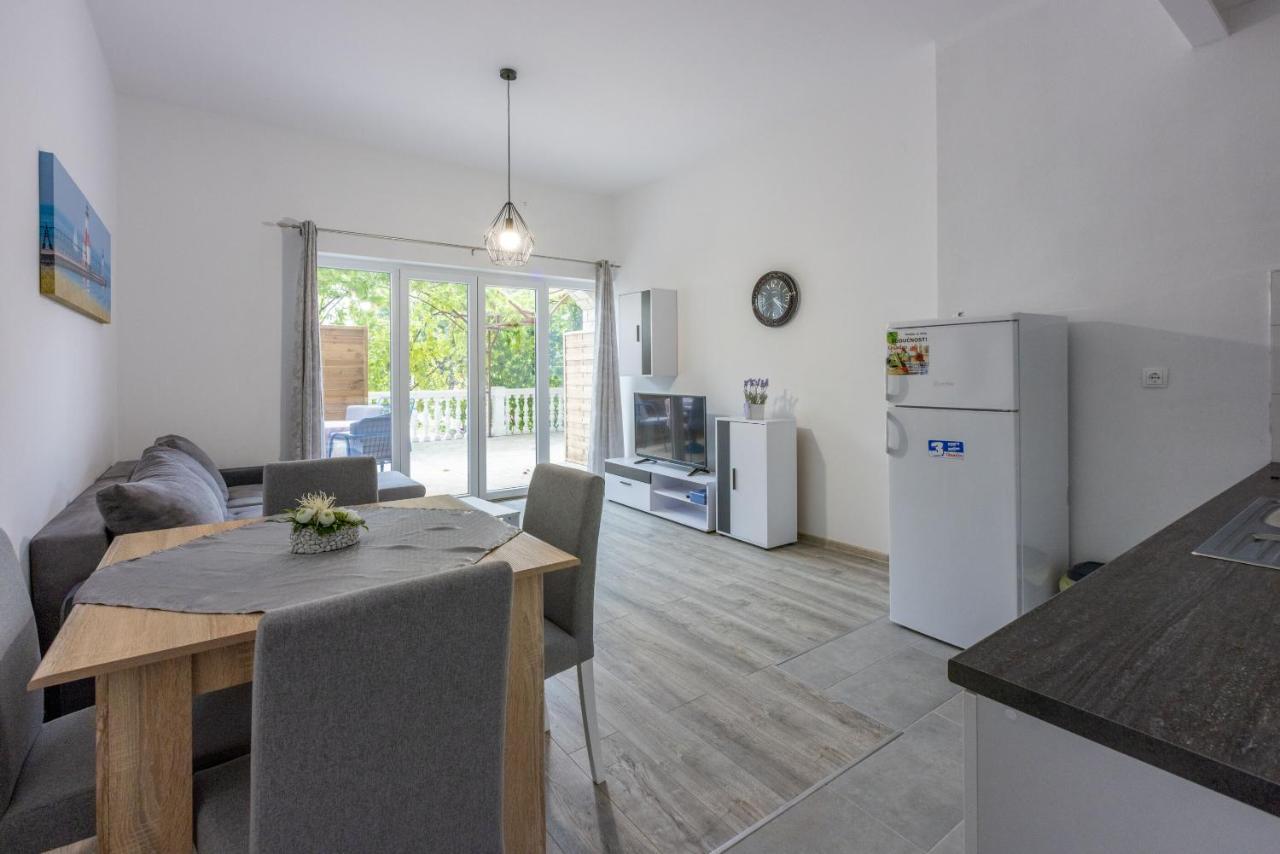 Apartment Ankica Crikvenica Buitenkant foto